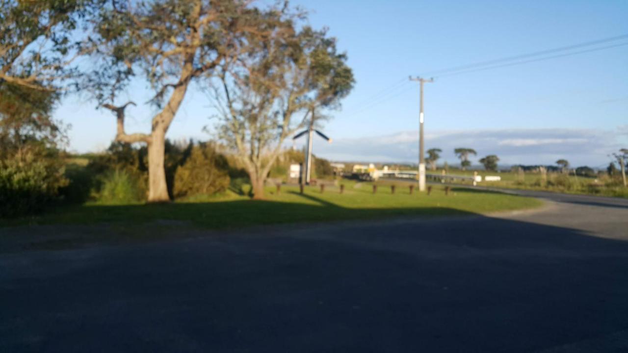 Waipapakauri Hotel Extérieur photo